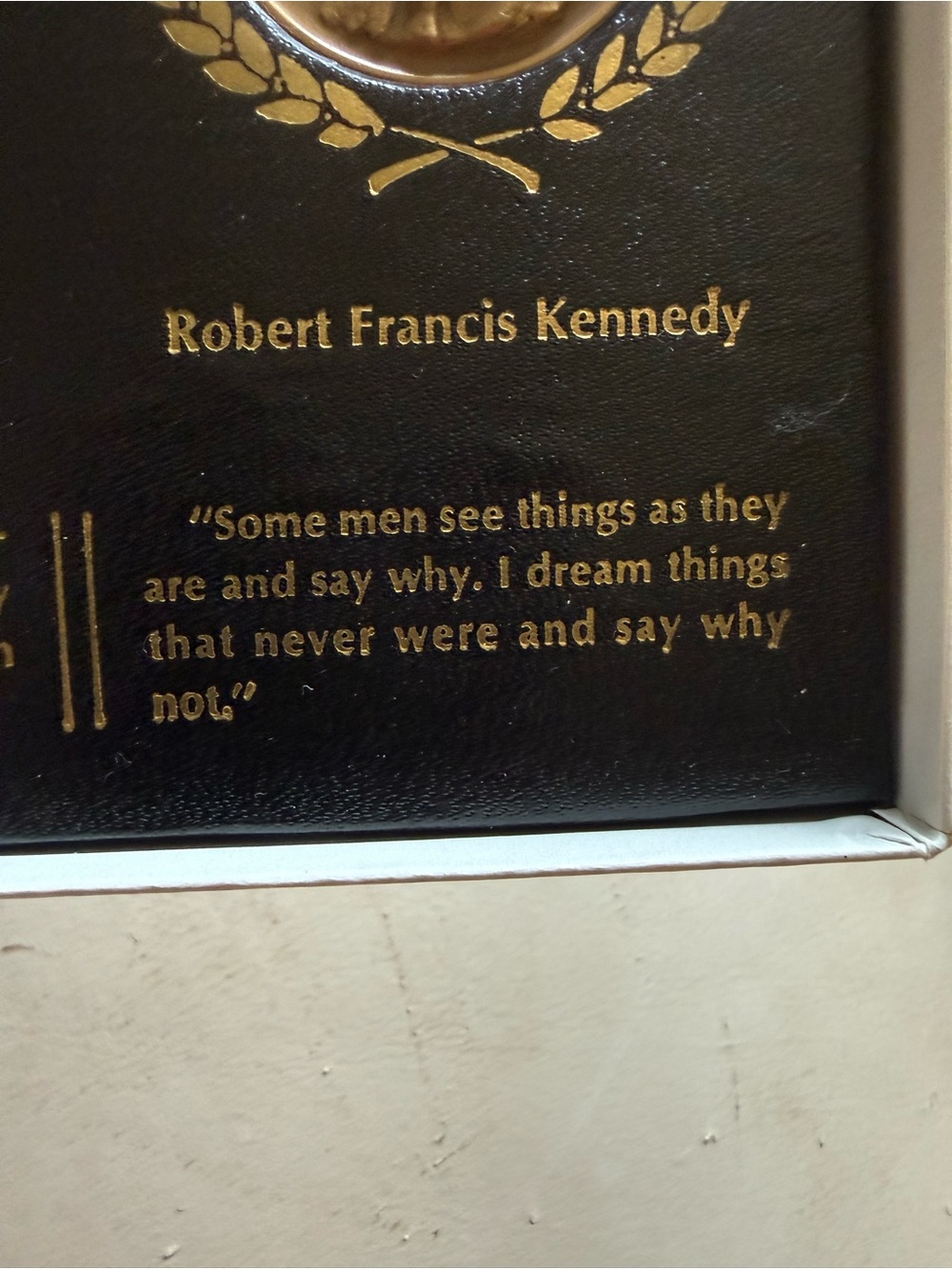 1960’’s JFK and RFK Kennedy Memorial Medal Collector Set - in original packaging - Picture 6 of 11
